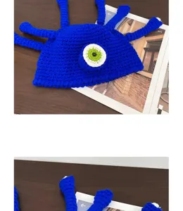 Berretto lavorato all uncinetto polpo blu con un occhio design divertente e originale.