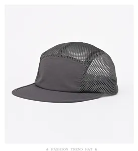 Casquette 5 panneaux en maille grise, chapeau de baseball plat respirant d'été.