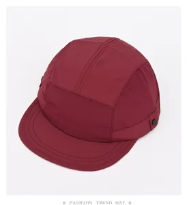 Cappellino estivo a tesa piatta ad asciugatura rapida, cappellino da sole in mesh.