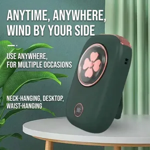 Vue détail du ventilateur de taille portable, mini ventilateur USB rechargeable pour le plein air.