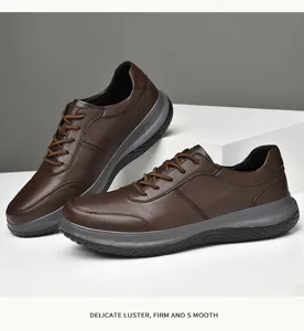 Vista detallada zapatos casuales de hombre en cuero marrón, parte superior de piel, cordones.