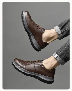 Zapatos casuales de cuero genuino marrón para hombre, calzado cómodo con cordones al aire libre.