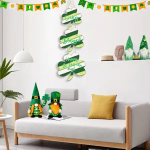 St. Patricks Day wooden hanging sign clover door decor Irish lucky sign festival ornament