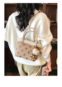 Herbst Winter Retro Polka Dot Wildleder Handtasche mit Plüschbesatz und Bärenanhänger Damen.