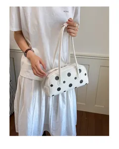 Bolso de mano blanco elegante con lunares para mujer, bolso de hombro minimalista de cuero.