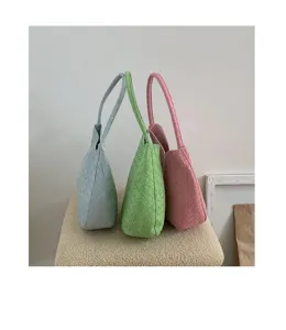 Chic woven underarm shoulder bag for women, summer large capacity casual bucket handbag.