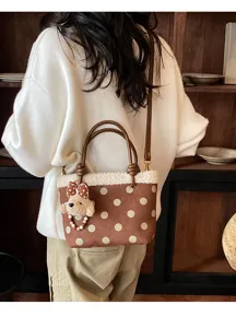 Retro Damen Handtasche Herbst Winter Polka Dot Wildleder Umhängetasche mit Bären Anhänger.