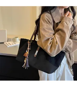 Bolso tote negro de ante para mujer, bolso de hombro vintage con borlas y cerradura.