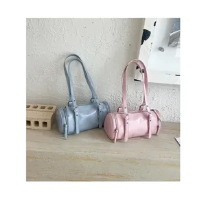 Bolso de hombro cilíndrico minimalista, elegante bolso retro para axilas, vista detallada
