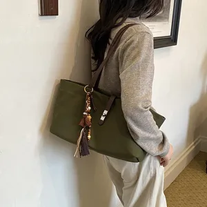 Retro Large Capacity Canvas Tote Bag Women Casual Commuter Shoulder Bag Vintage PU Leather Lock Handbag With Pendant