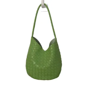 Green woven shoulder bag for women, large capacity summer underarm commuter hobo bag