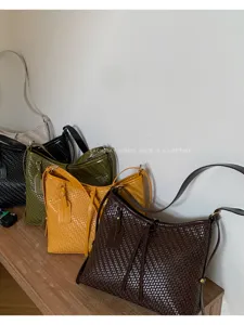 Woven PU Leather Bucket Bag For Women Retro Underarm Handbag Urban Minimalist Casual Daily Single Shoulder Bag