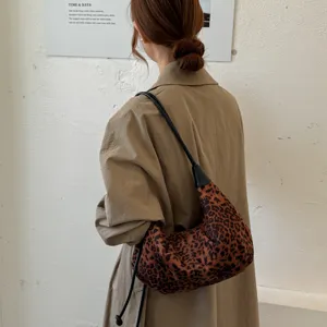 Retro leopard print suede underarm shoulder bag for women, stylish autumn winter hobo handbag.