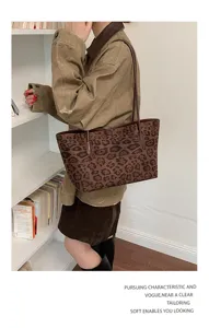 Vintage suede leopard print shoulder bag, large capacity retro underarm tote for women.
