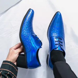Blauwe lakleren heren nette schoenen puntneus blokhak vetersluiting casual detail