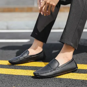 Herren schwarze Leder Auto Schuhe Detail Ansicht, bequeme Freizeit Loafer für den Alltag.