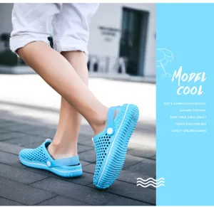 Kids summer breathable garden shoes lightweight hollow out clogs for outdoor beach wear.