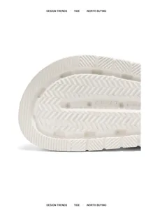 Close-up detail shot of the anti-slip shoe sole texture with size 42-43 clearly visible.