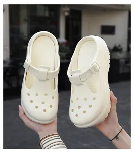 Womens chunky platform Mary Jane sandals, comfortable summer beach clogs with adjustable strap.
