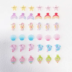 Resin marine animal charms for nail art and phone case DIY craft decoration supplies.