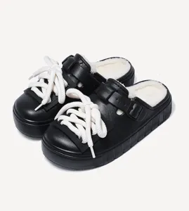 Winter warm thick-soled casual clogs with plush lining and white laces, ideal for daily wear.