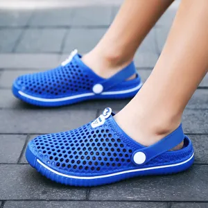 Kids Clogs Sandals Summer Outdoor Breathable Beach Shoes Boys Girls Lightweight EVA Clog Shoes Non Slip Footwear