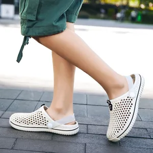Kids summer breathable hollow beach clogs, lightweight outdoor garden shoes for boys and girls.