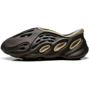 Men Foam Runner Clogs Casual Hollow Beach Shoes Summer Water Sandals Slip-on Garden Shoes