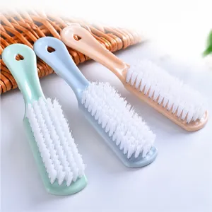 Plastik Reinigungsbürste für Wäsche Schuhe mit weichen Borsten und langem Griff in Pastellfarben.