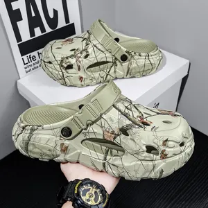 Men's camouflage platform garden shoes outdoor beach clogs breathable water sandals.