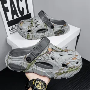 Men's camouflage platform garden clogs outdoor beach water shoes with adjustable strap.