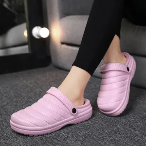 Comfortable winter plush-lined cotton clogs for women, stylish pink indoor outdoor warm slip-on shoes