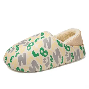 Zapatillas de algodón con forro polar cálido de invierno para uso en interior y exterior.