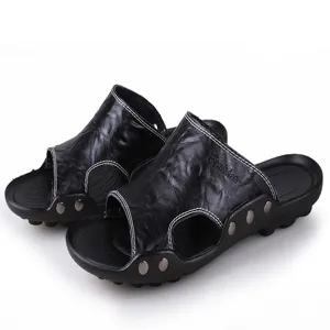 Sandalias hombre piel puntera abierta verano playa chanclas casuales con remaches negro