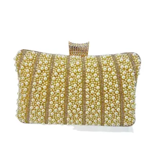 Κομψή γυναικεία βραδινή τσάντα clutch με πέρλες και στρασ, πολυτελής τσάντα γάμου.