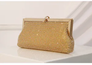Elegante goldene Strass Abendtasche Detailansicht, glänzende Clutch Tasche für festliche Partys.
