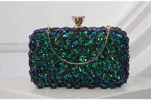 Elegante handgemaakte pailletten avondtas clutch met ketting en sluiting voor feestjes.