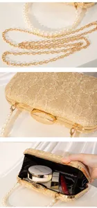 Sac de soirée en dentelle à sequins dorés avec poignée en perles et chaîne pour robe