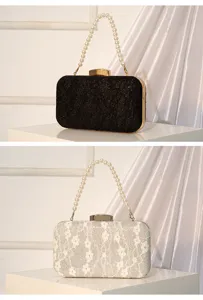 Sac de soirée en dentelle élégant avec poignée en perles et fermoir en métal pour fête.