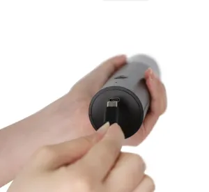 Moulin à poivre électrique USB rechargeable sel épices broyeur automatique détail