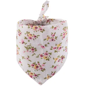 Beau bavoir bandana à fleurs pour animal de compagnie chats et chiens, accessoire fête.