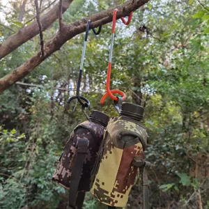 Outdoor Camping S-Haken Mehrzweck Halterung für Zeltstangen und Angelausrüstung.
