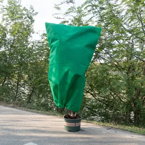 Copertura antigel per piante invernali sacco protezione tessuto non tessuto albero