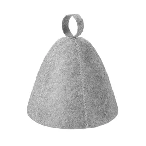 Grijze vilt sauna muts detail weergave, dik materiaal ophanglus en nette stiksels.