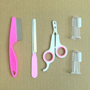Haustier Pflege Set mit Flohkamm, Nagelfeile, Knipser und Fingerzahnbürsten für Hunde und Katzen.