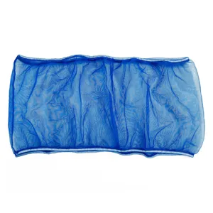 Vista dettagliata della copertura per gabbia uccelli in rete blu, nylon traspirante.