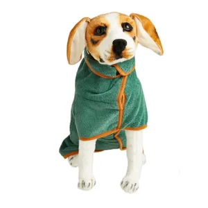 Saugfähiges Hundehandtuch, weicher Hundebademantel für Hunde nach dem Baden zum schnellen Trocknen ideal.