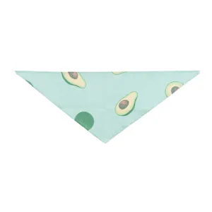 Detail van de avocadoprint huisdierbandana, zachte driehoekige sjaal voor honden en katten.