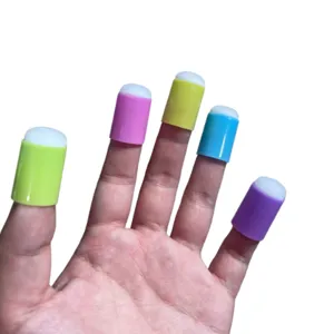 Kleurrijke sponsstempelset voor tekenen, knutselen, schilderen en doe-het-zelf kunstvingertools.