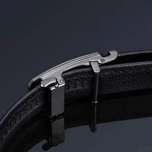 Stylish men's black cowhide leather belt featuring a sleek automatic metal buckle